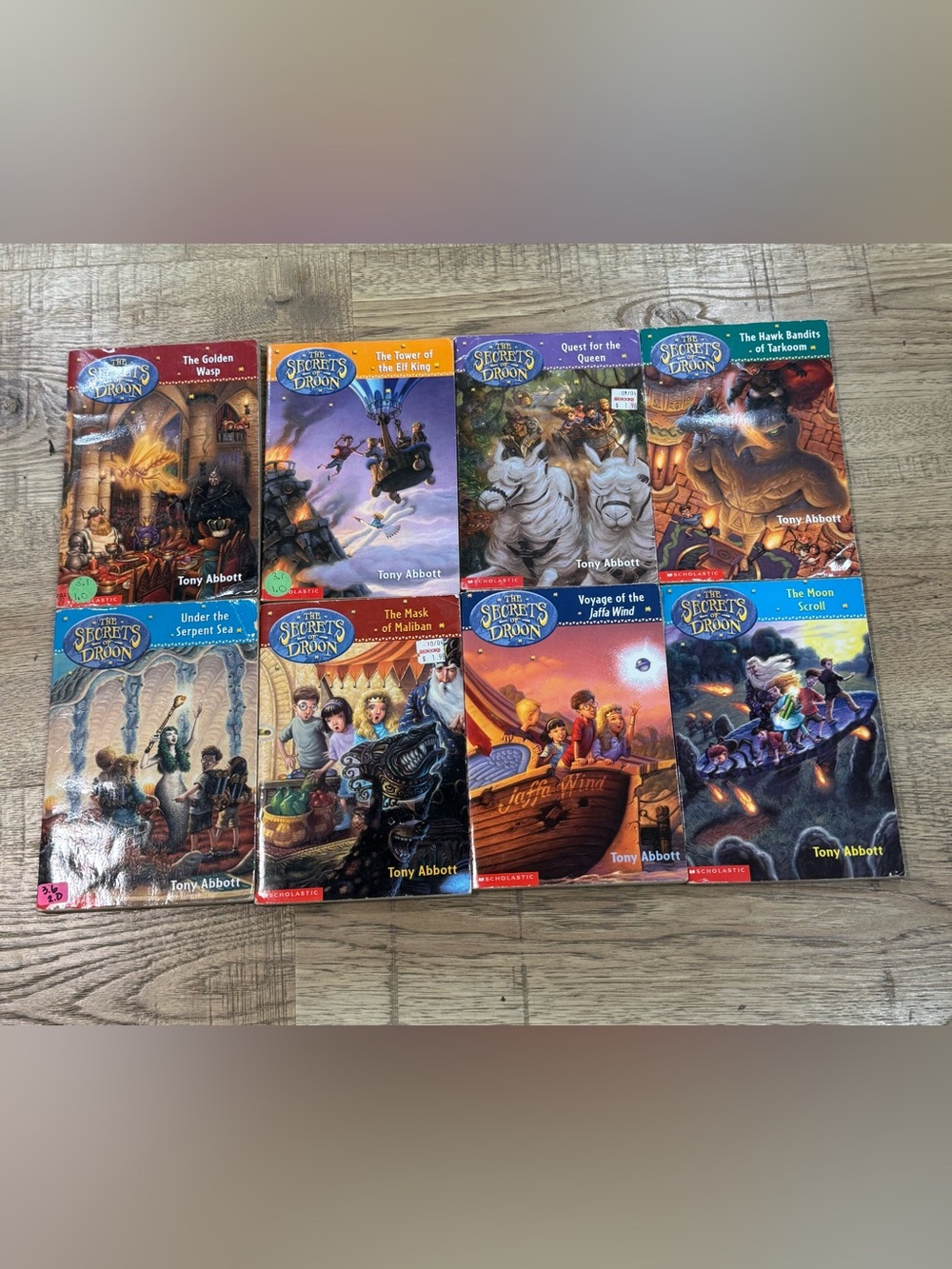 Scholastic The Secrets of Droon Book Set — Blue, Purple, Orange, Red Covers